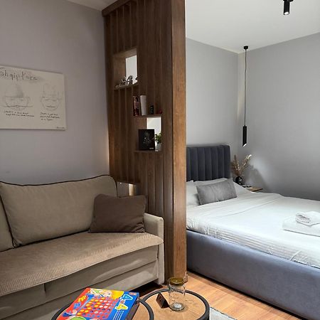 4Seasonsgea , Studio Apartment In Heart Of ติรานา ภายนอก รูปภาพ
